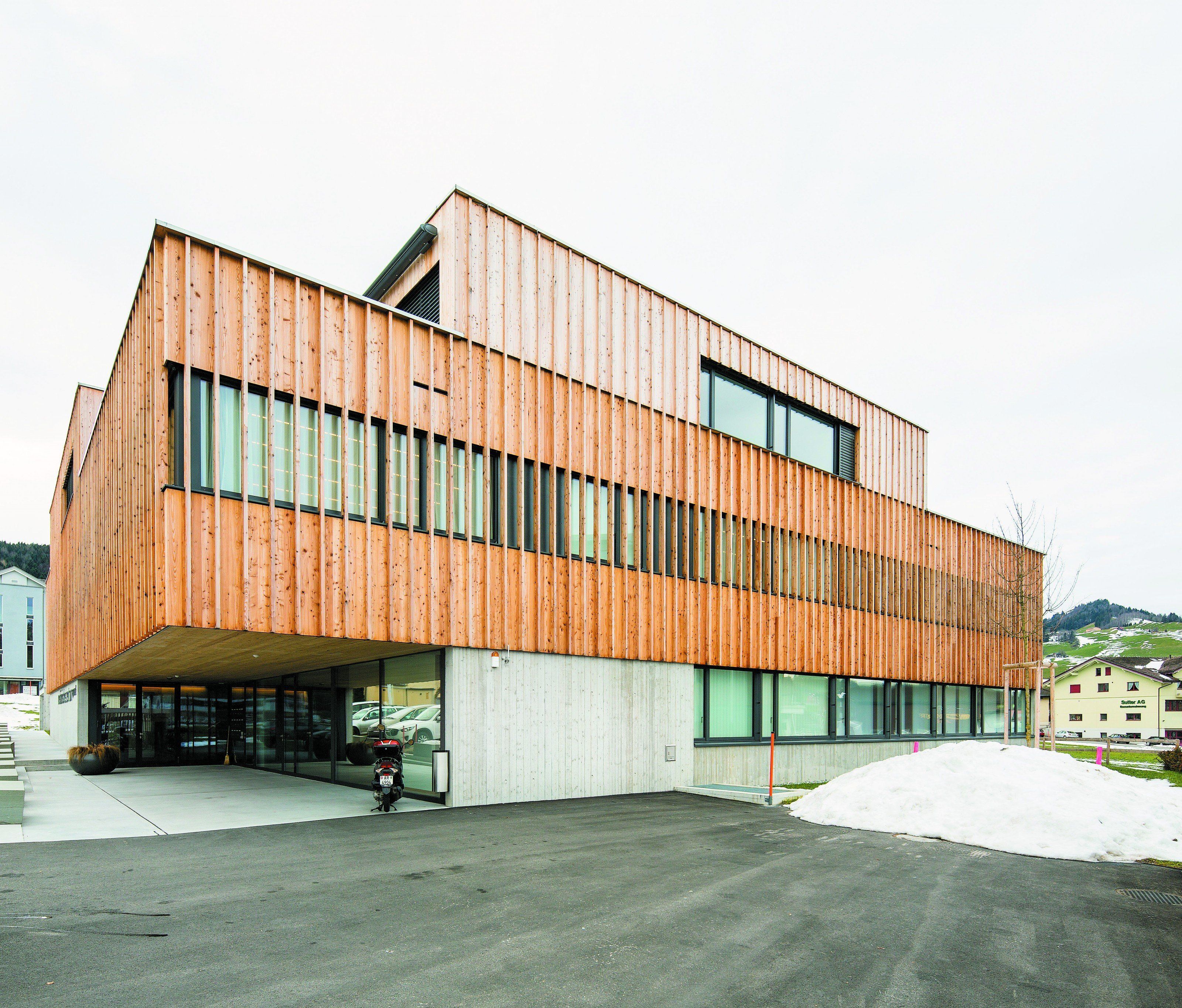 "Es ist immer schön, in einem schönen Gebäude zu arbeiten." Jeannette Fritsche (Arztassistentin) "Es ist immer schön, in einem schönen Gebäude zu arbeiten." Jeannette Fritsche (Arztassistentin)