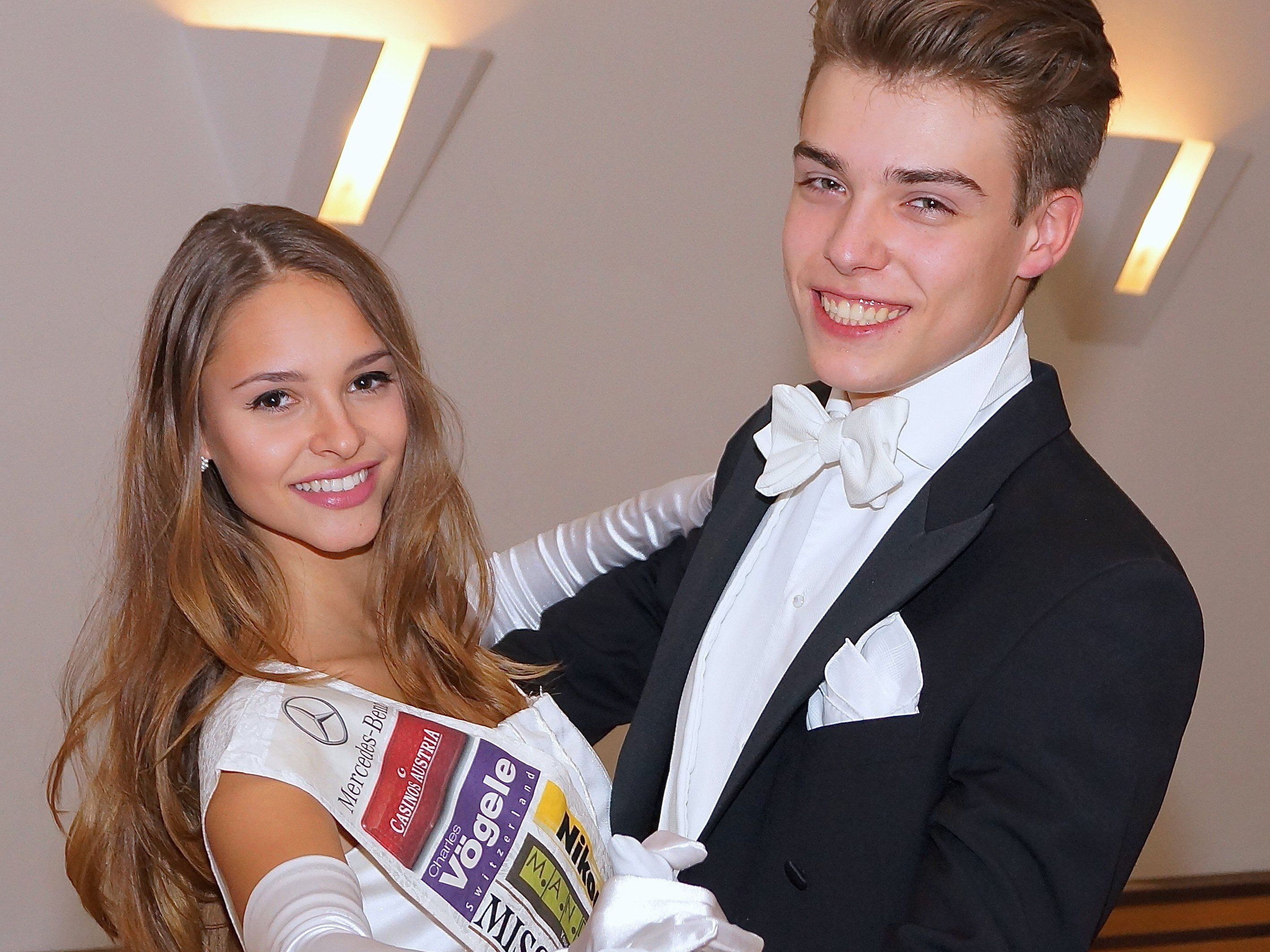 Miss Austria Julia Furdea wird den Opernball 2015 eröffnen. Miss Austria Julia Furdea wird den Opernball 2015 eröffnen.