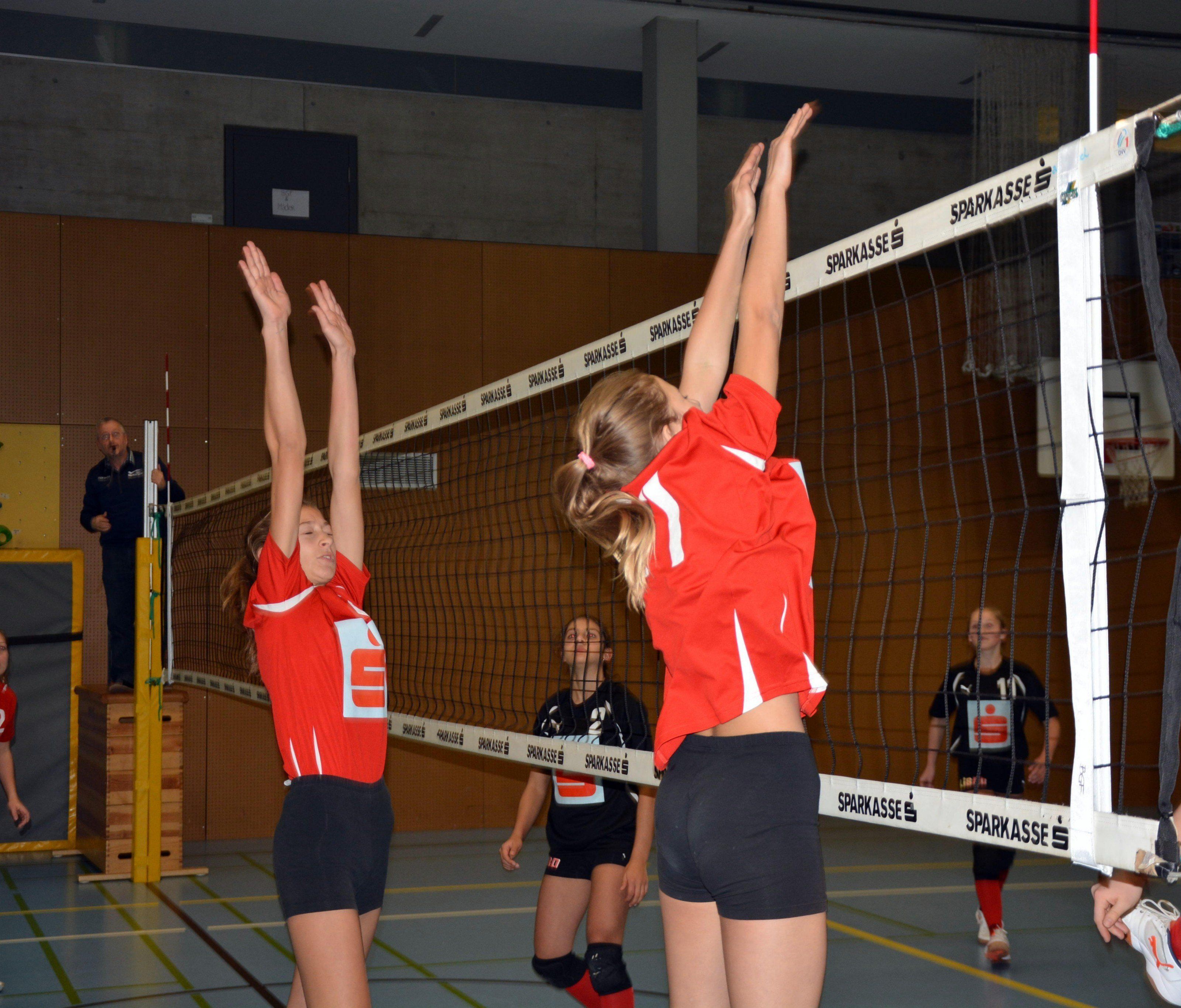 Beherzte Gegenwehr der Feldkircher Gymnasiastinnen Beherzte Gegenwehr der Feldkircher Gymnasiastinnen