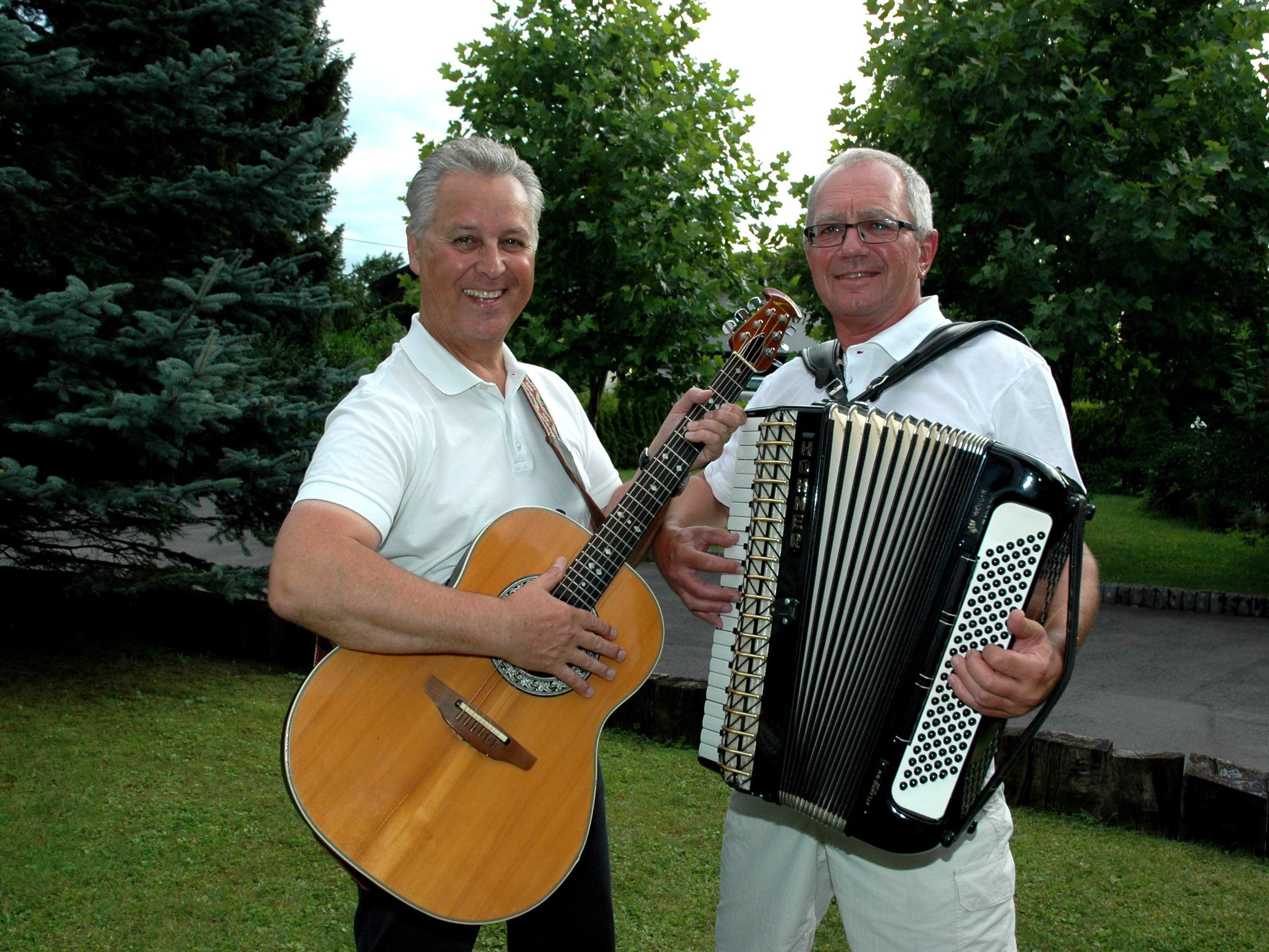 Das Duo „Jet Set“ spielt bei der ersten Veranstaltung am 1. Februar zum Tanz auf. Das Duo „Jet Set“ spielt bei der ersten Veranstaltung am 1. Februar zum Tanz auf.