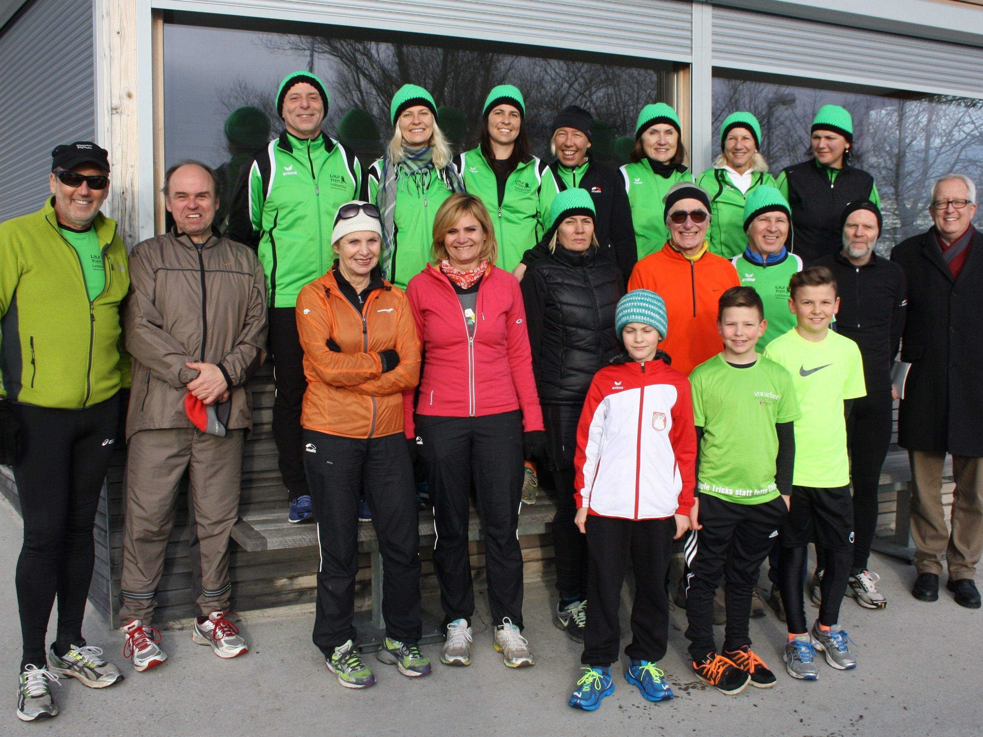 Auch zum 15. Lochauer Dreikönigslauf konnten aBgm. Xaver Sinz und Bgm. Michael Simma doch wieder einige Laufsportfreunde am See willkommen heißen. Auch zum 15. Lochauer Dreikönigslauf konnten aBgm. Xaver Sinz und Bgm. Michael Simma doch wieder einige Laufsportfreunde am See willkommen heißen.