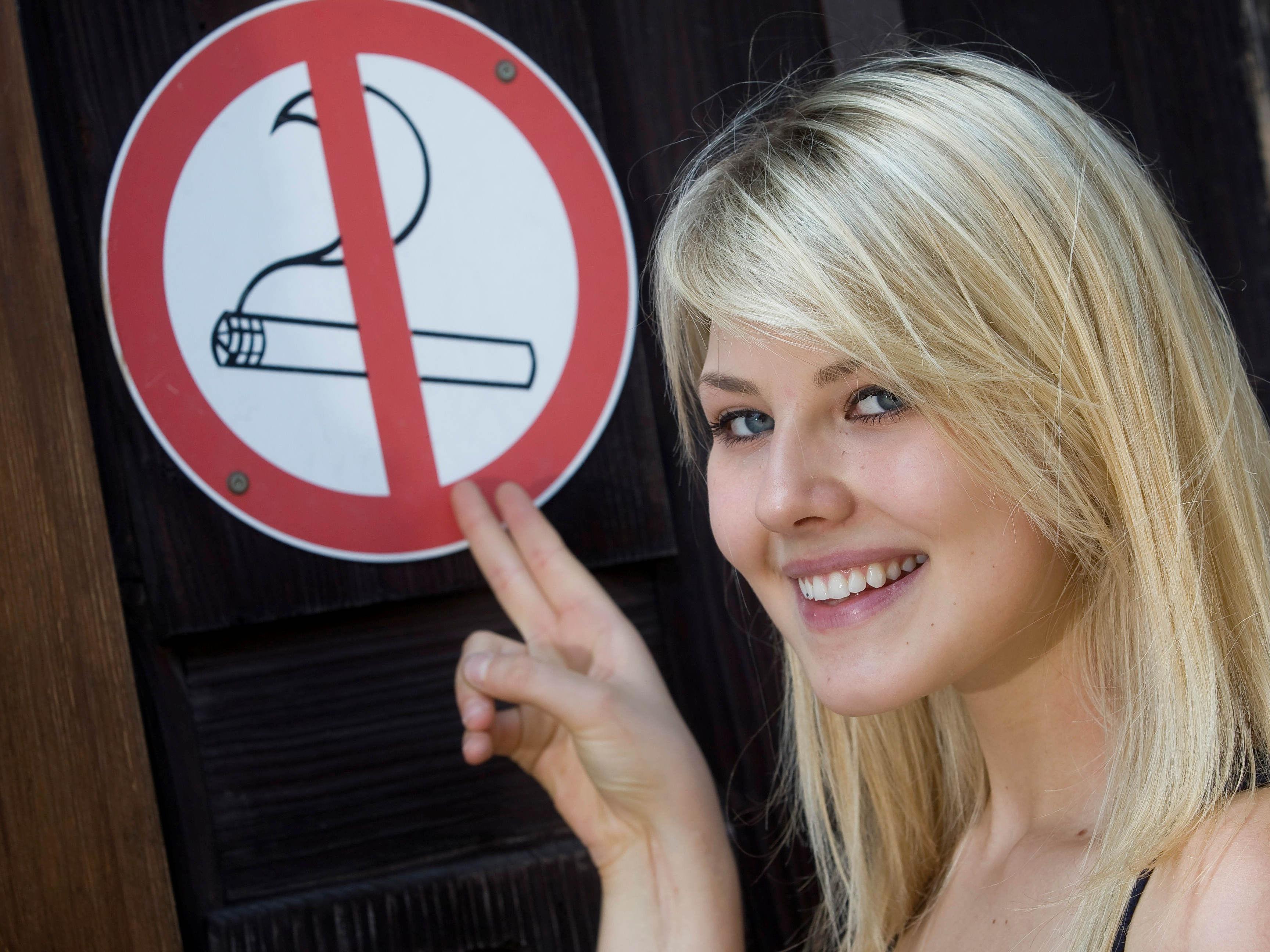 Neue Forderung: Im Freien darf nicht neben Kindern oder Nichtrauchern geraucht werden.