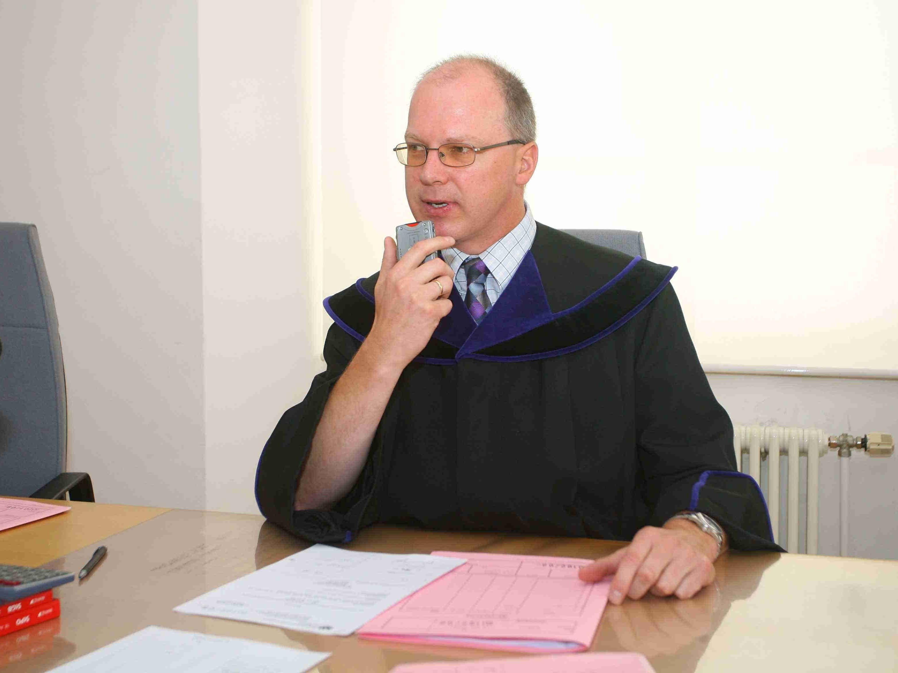 Richter Christian Röthlin verhängte eine Geldstrafe.