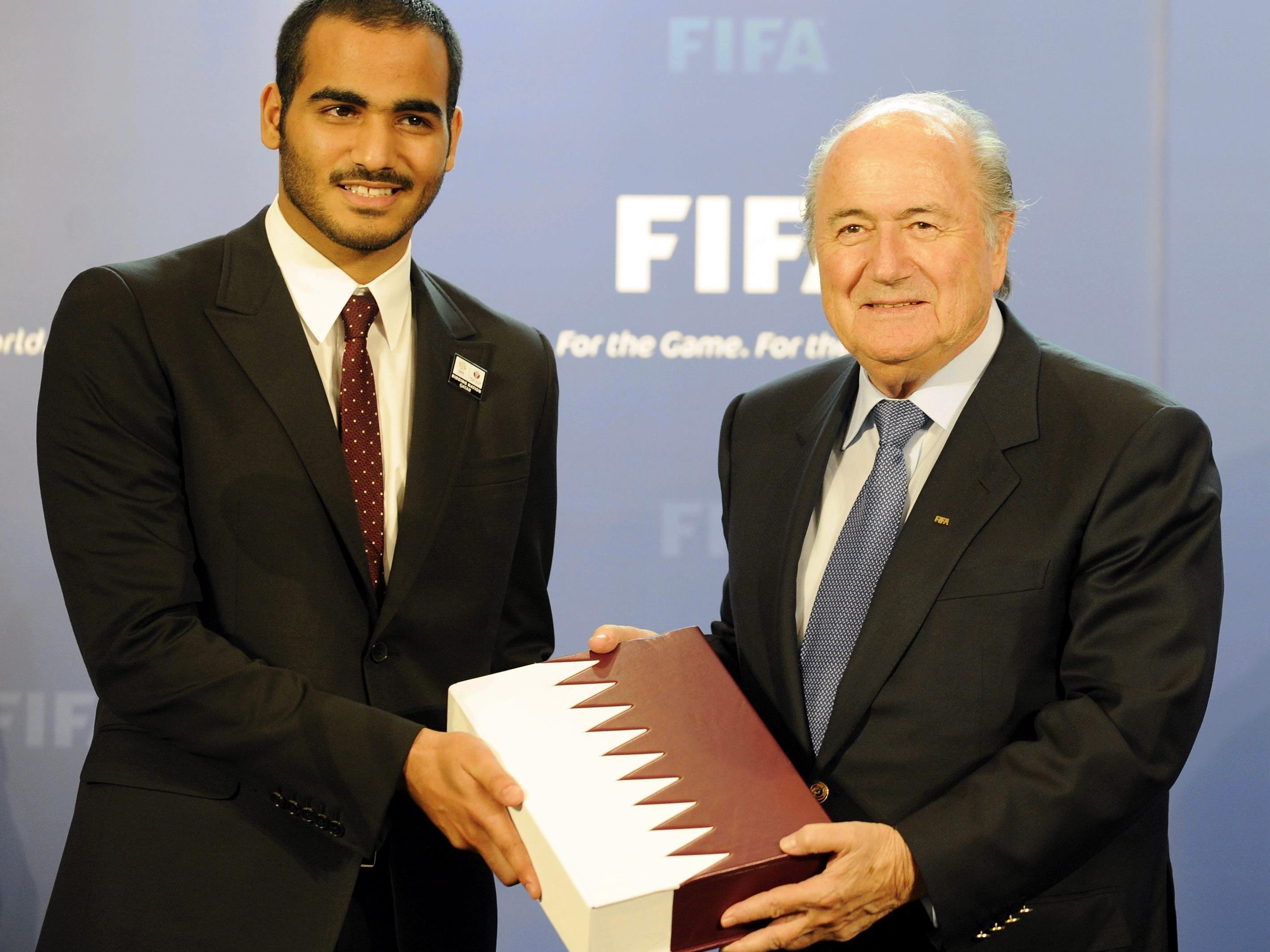Sheik Mohammed bin Hamad bin Khlifa Al Thani mit Fifa-Präsident Sepp Blatter.