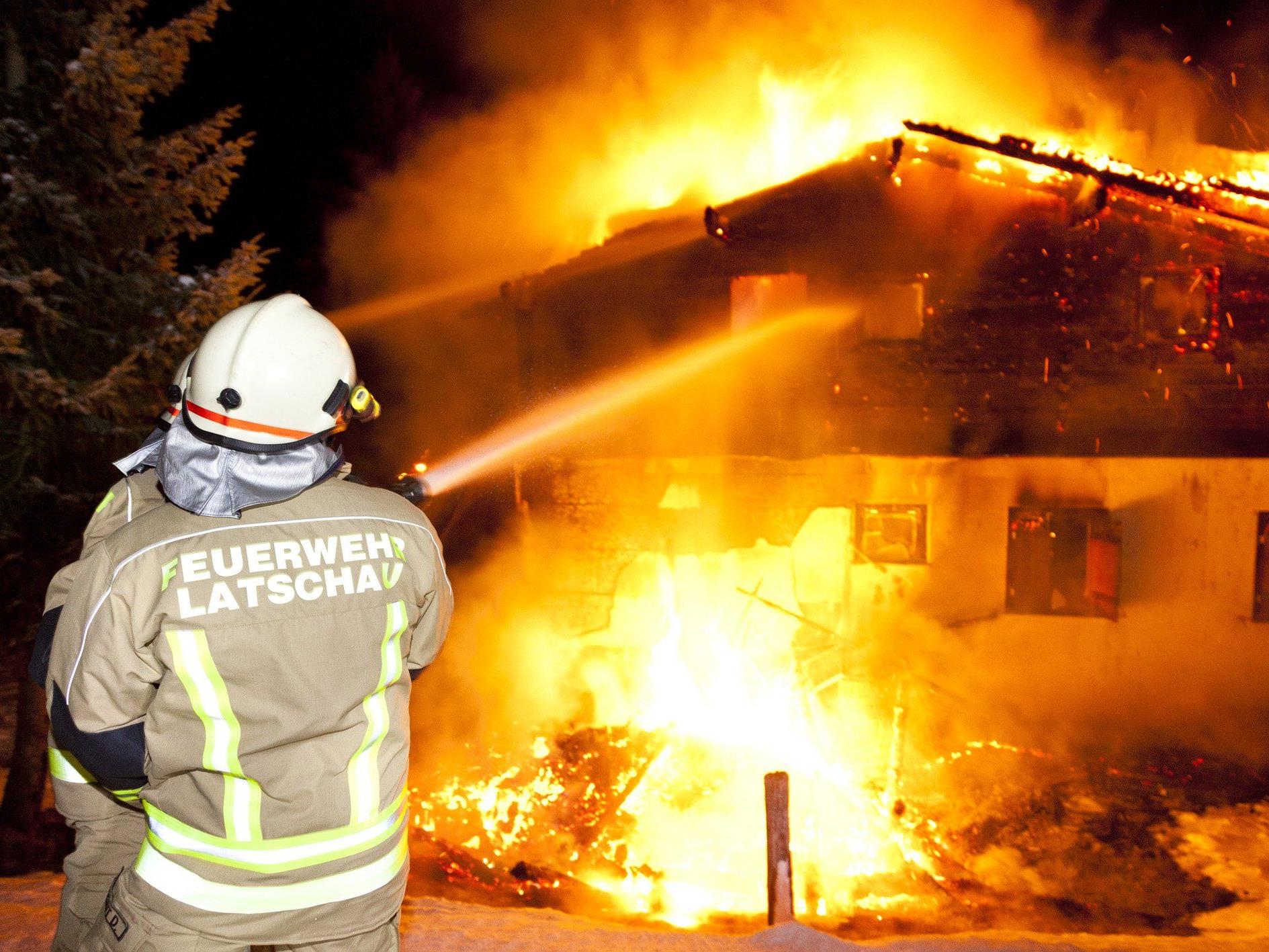 Einsatz beim Brand in Latschau.
