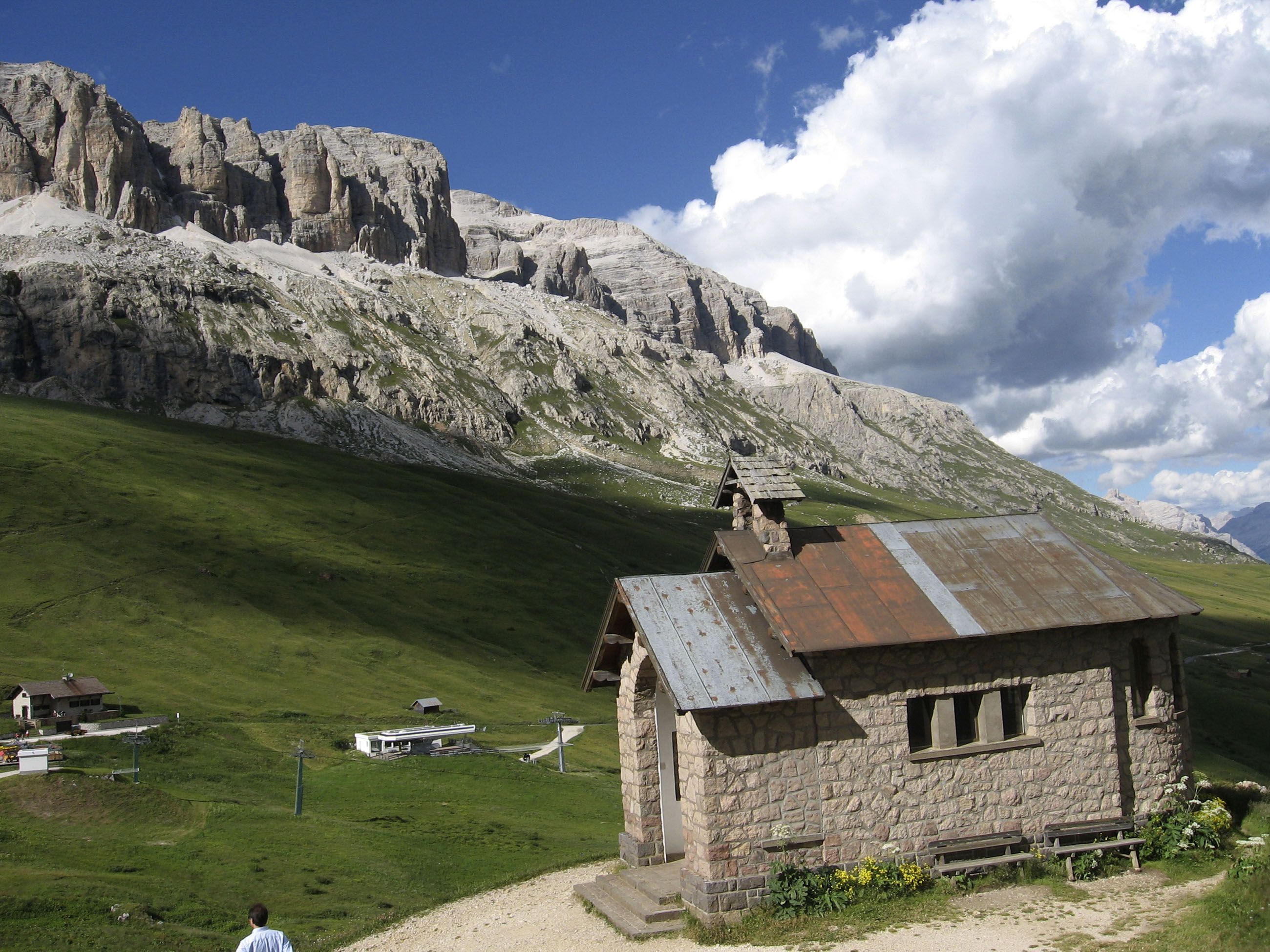 Die Westösterreicher äußerten sich bei der Umfrage weniger positiv gegenüber sezessionistischen Wünschen einiger Südtiroler, auch wenn sie diese ebenfalls mehrheitlich befürworten. Die Westösterreicher äußerten sich bei der Umfrage weniger positiv gegenüber sezessionistischen Wünschen einiger Südtiroler, auch wenn sie diese ebenfalls mehrheitlich befürworten.