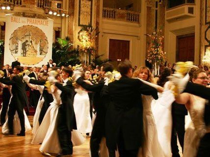 Alle Jahre wieder ist der Ball der Pharmacie gut besucht Alle Jahre wieder ist der Ball der Pharmacie gut besucht