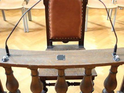 Prozess in Wiener Neustadt. Prozess in Wiener Neustadt.