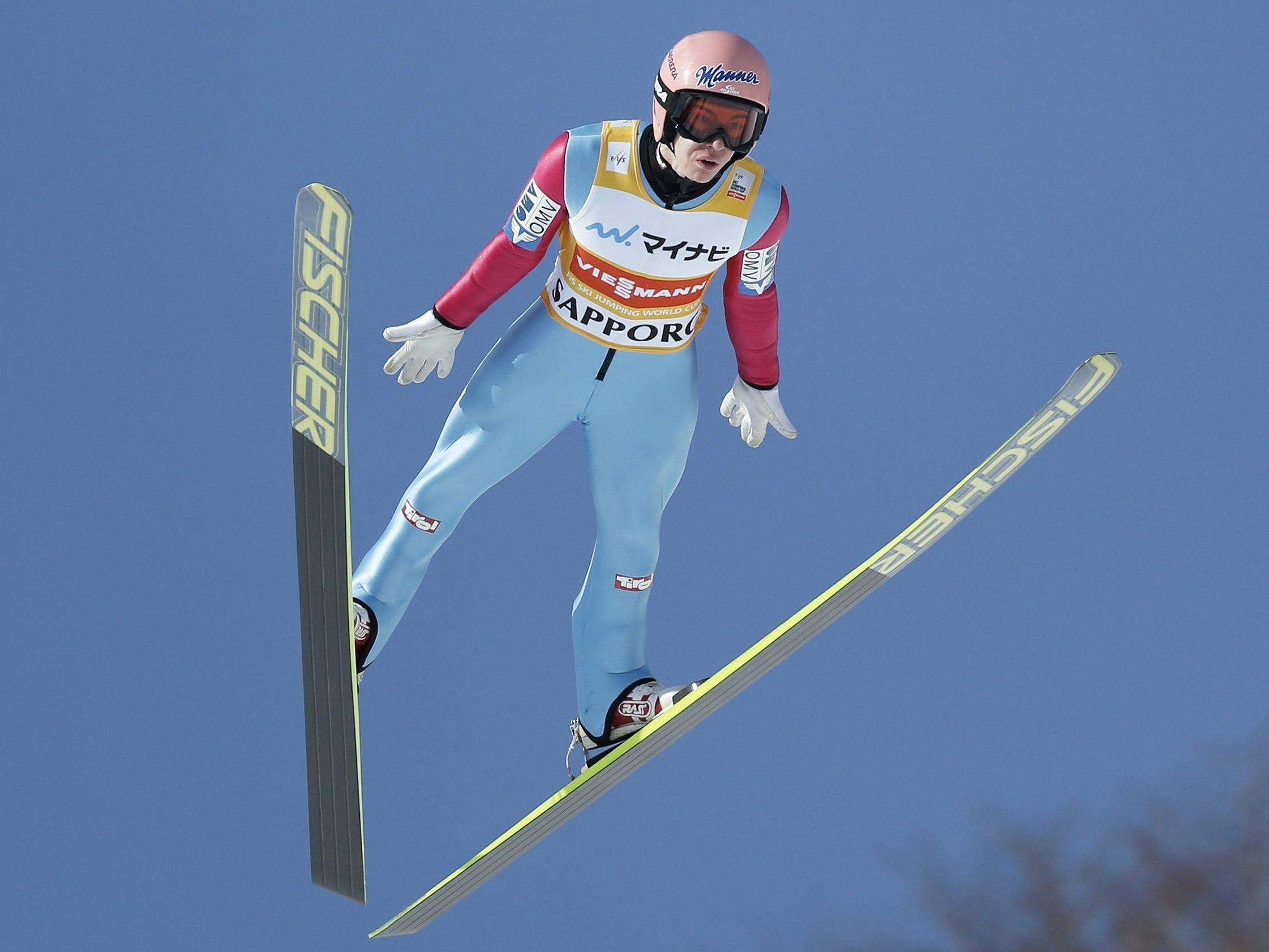 Stefan Kraft verteidigt in Willingen einmal mehr das Gelbe Trikot.