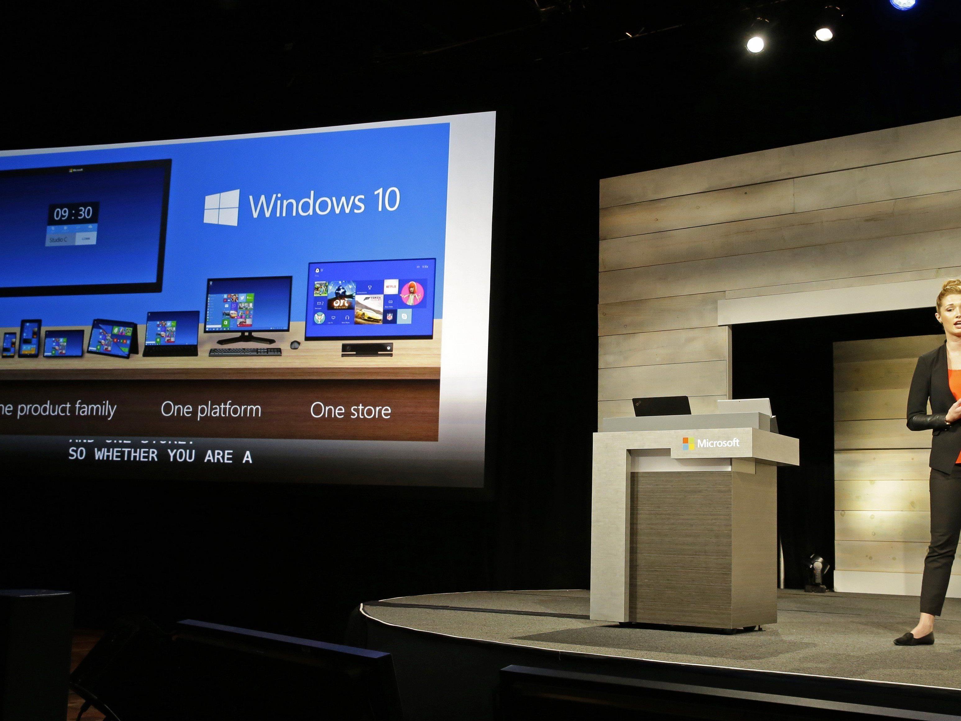 Microsoft stellt Windows 10 öffentlich vor. Im Bild die Präsentation für Aktionäre Anfang Dezember 2014.