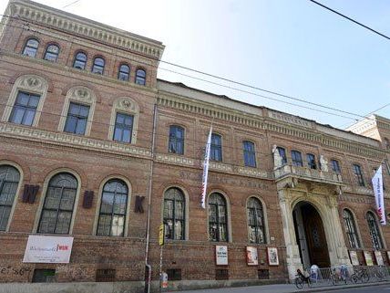 Am 30. Jänner 2015 findet das JaJaJa-Festival im WUK statt. Am 30. Jänner 2015 findet das JaJaJa-Festival im WUK statt.