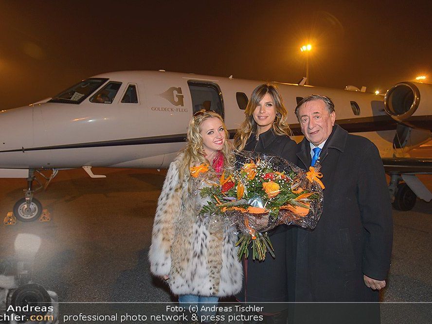 Richard Lugner und Frau Cathy holten Elisabetta Canalis in Mailand ab.