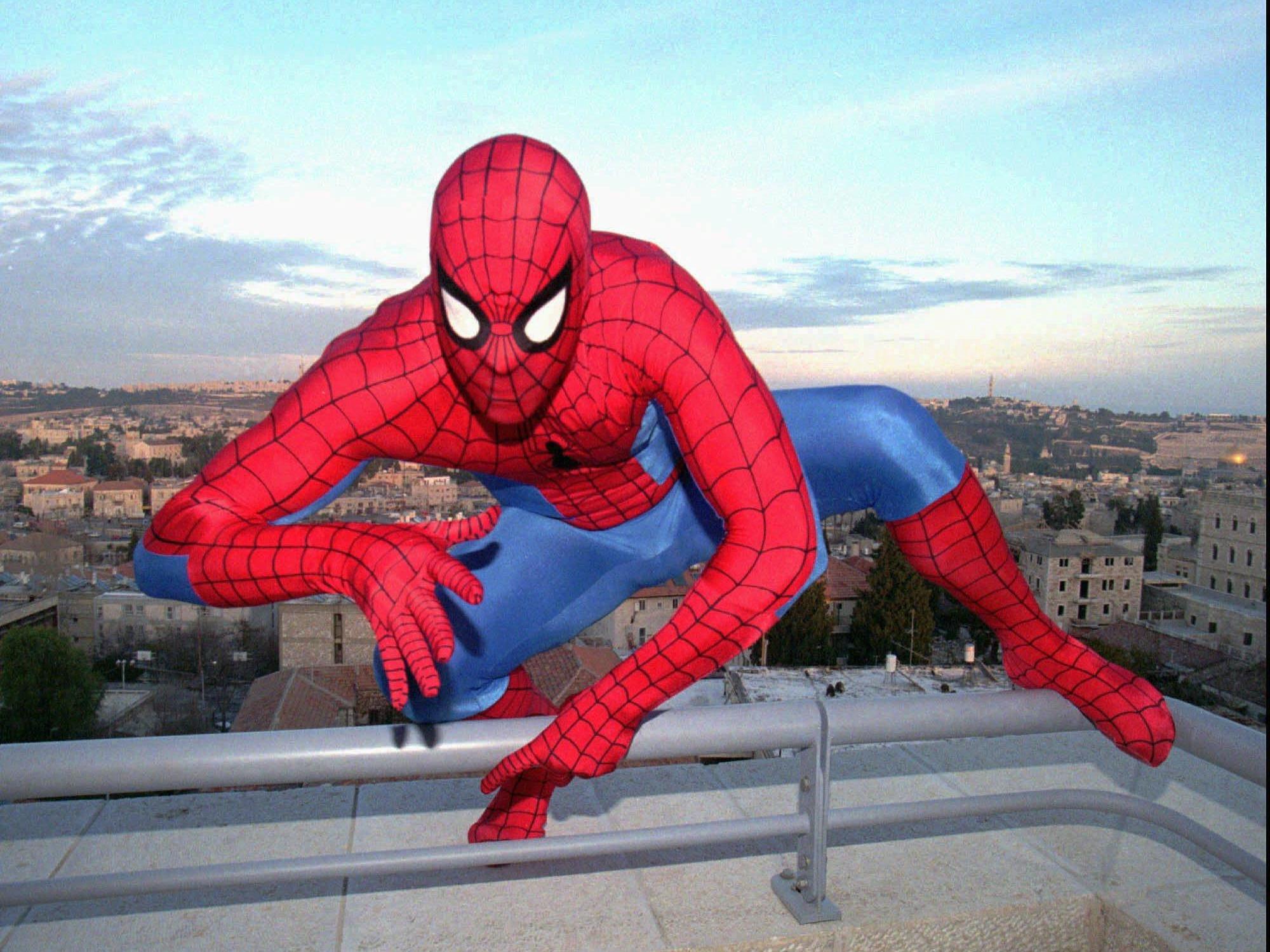Ab 2016 schwingt Spiderman auch bei Marvel durch die Filme.