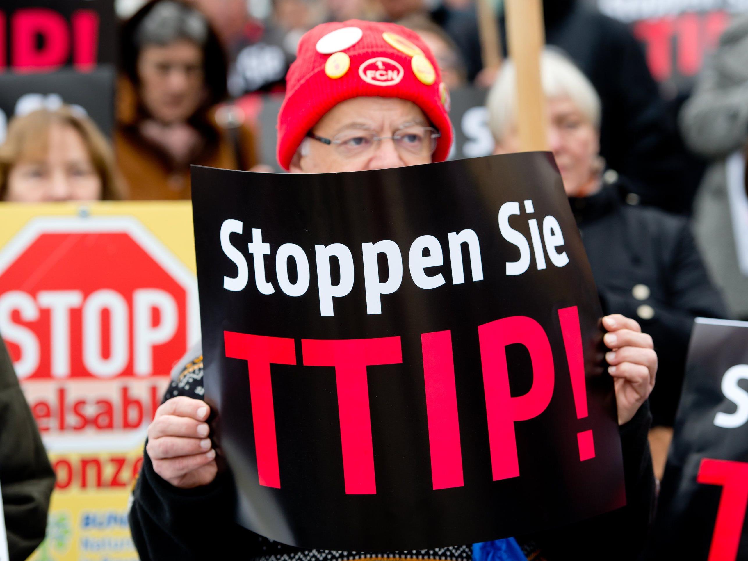 Erstmals TTIP-Gespräche unter neuer EU-Kommission.