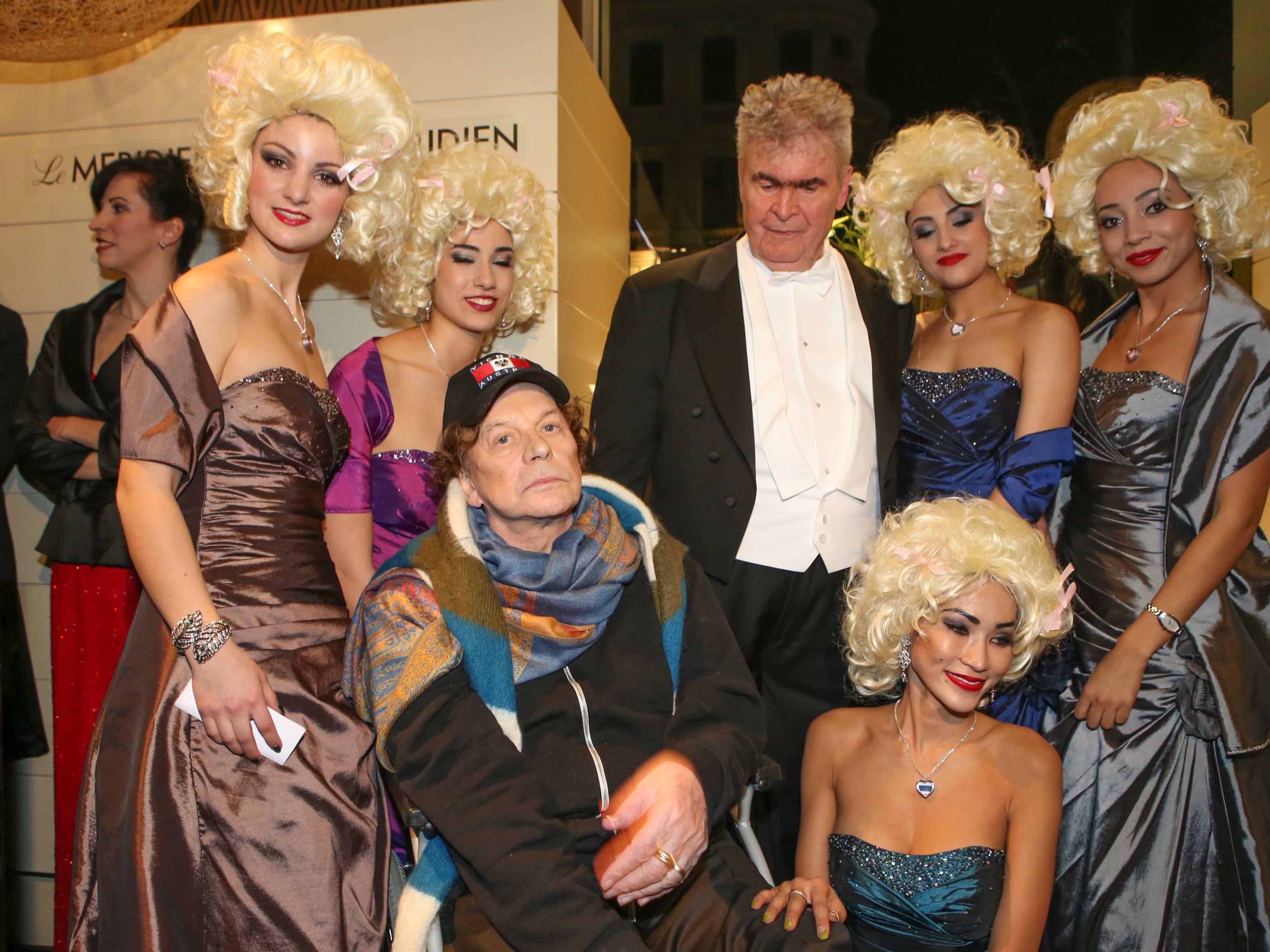 Helmut Berger und Peter Buser beim Austern-Empfang vor dem Wiener Opernball.
