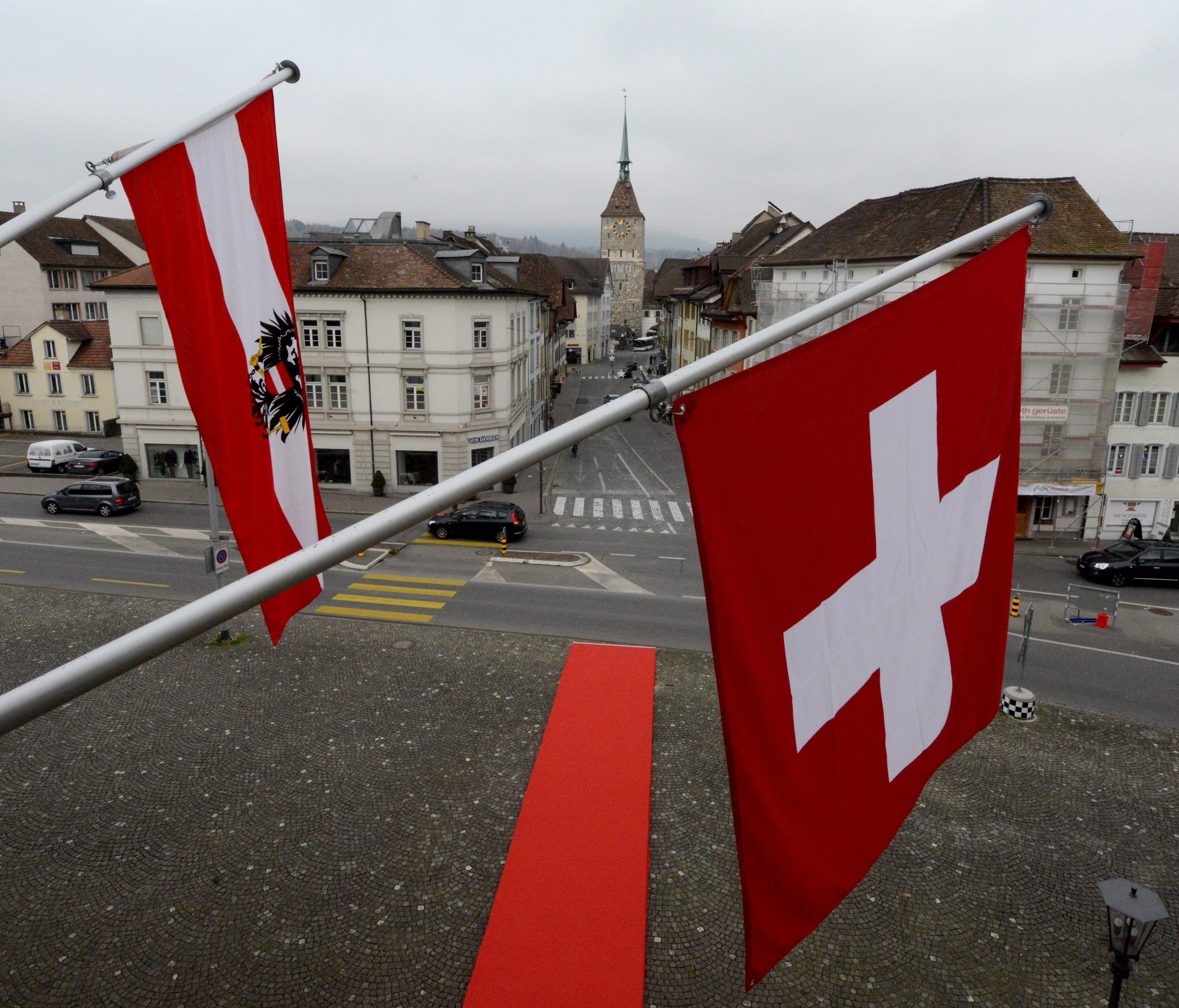 Ex-Banker vergleicht Schweiz mit Vorarlberg und Bayern. Ex-Banker vergleicht Schweiz mit Vorarlberg und Bayern.