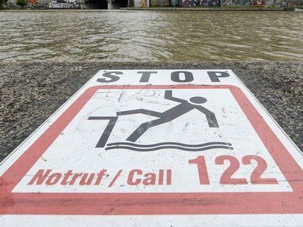 Am Donaukanal sollen schwimmende Grünflächen der Erholung dienen. Am Donaukanal sollen schwimmende Grünflächen der Erholung dienen.