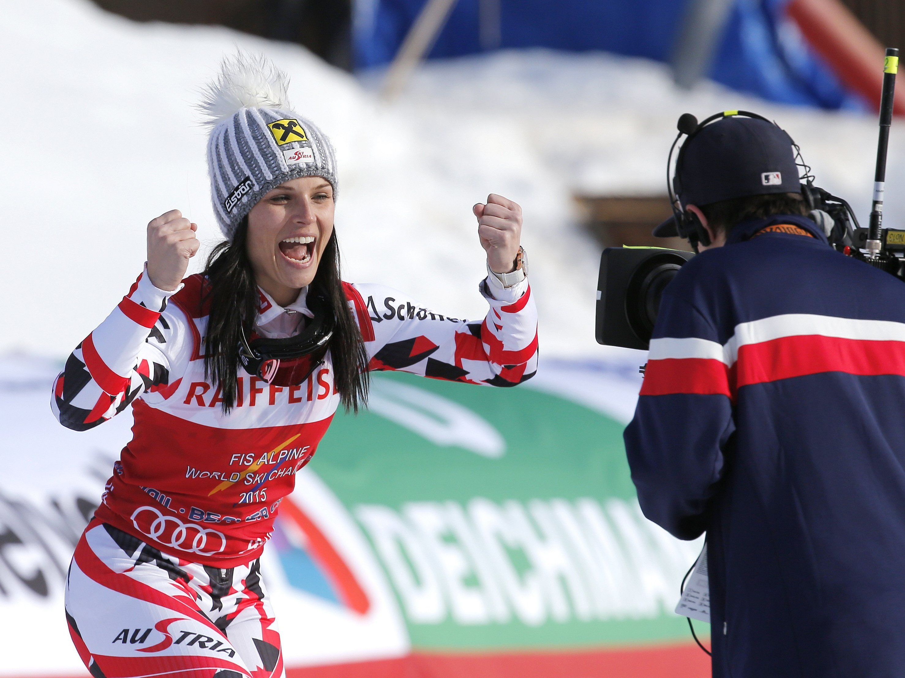 Im Freudentaumel vergisst auch eine Anna Fenninger, wie die Antwort lautet. Im Freudentaumel vergisst auch eine Anna Fenninger, wie die Antwort lautet.