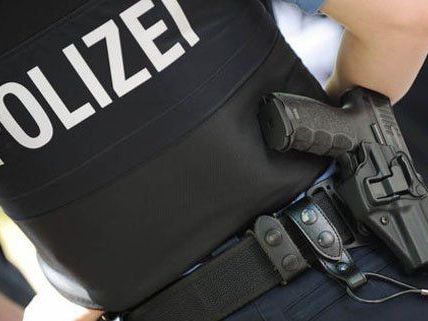 WEGA-Einsatz in Margareten: Alarm wegen vermeintlicher "Jihad-Wohnung". WEGA-Einsatz in Margareten: Alarm wegen vermeintlicher "Jihad-Wohnung".