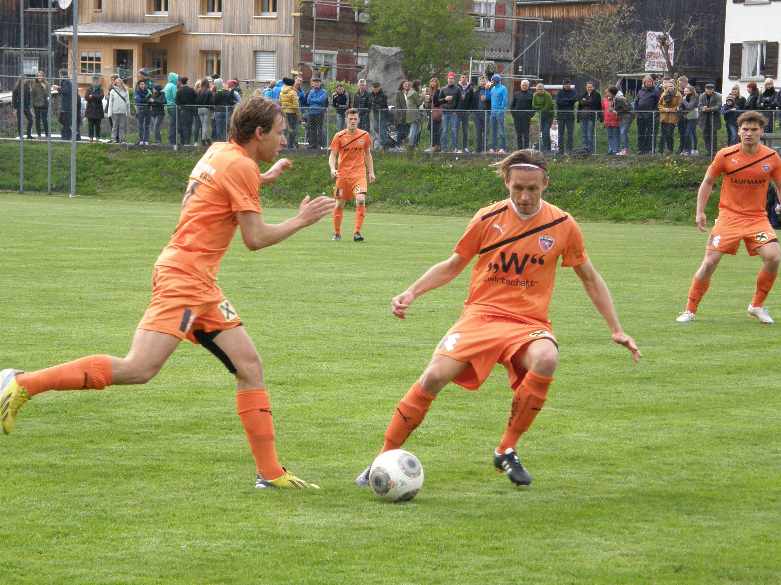 Tomasz Pekala ist die Triebfeder im Bizauer Mittelfeld. Tomasz Pekala ist die Triebfeder im Bizauer Mittelfeld.
