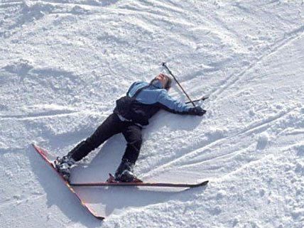 Der Schüler zog sich bei dem Unfall Rückenverletzungen zu. Der Schüler zog sich bei dem Unfall Rückenverletzungen zu.