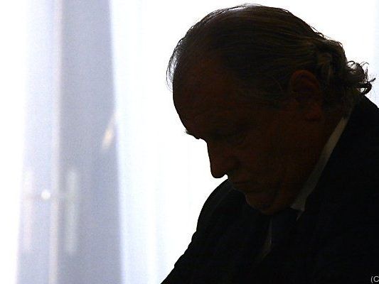 Hannes Kartnig darf tagsüber wieder in die Arbeit Hannes Kartnig darf tagsüber wieder in die Arbeit