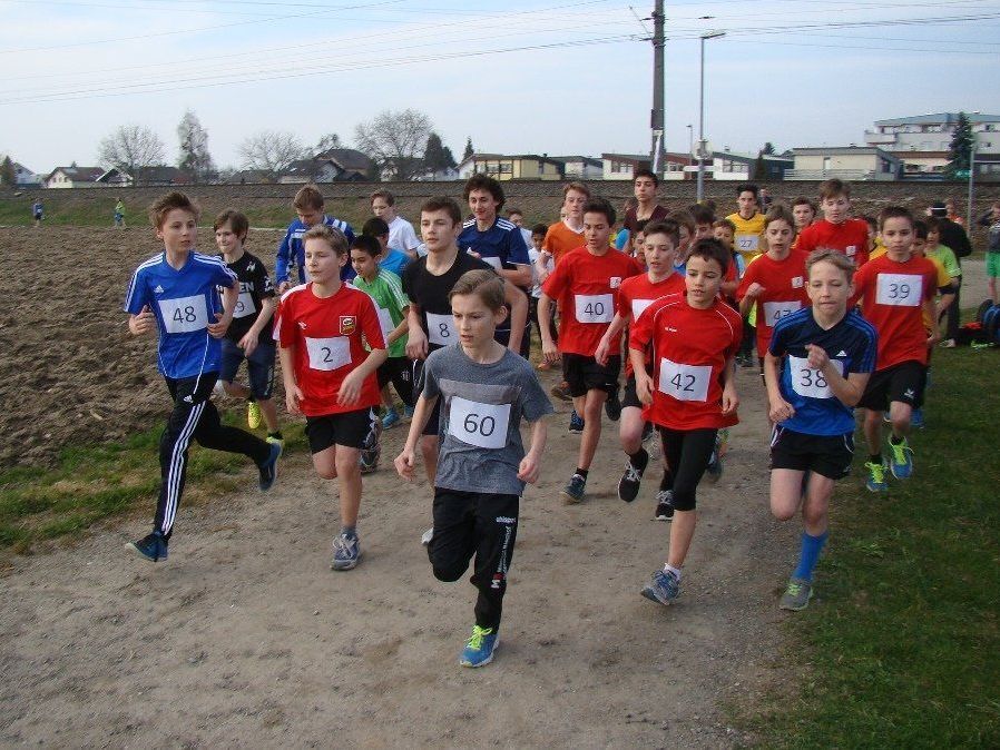 Die Abschlussveranstaltung des Cross-Country-Schulcups kam in Lauterach zur Austragung. Die Abschlussveranstaltung des Cross-Country-Schulcups kam in Lauterach zur Austragung.