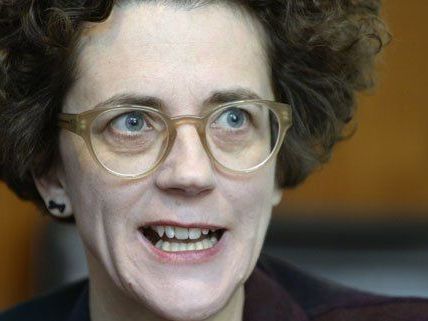 Olga Neuwirth komponiert "Orlando" für die Wiener Staatsoper. Olga Neuwirth komponiert "Orlando" für die Wiener Staatsoper.