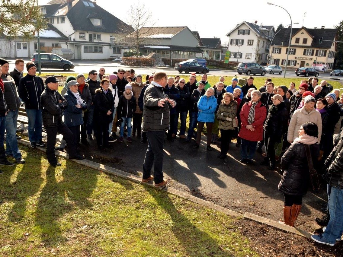 Große Diskussionsrunde am Alten Markt Große Diskussionsrunde am Alten Markt
