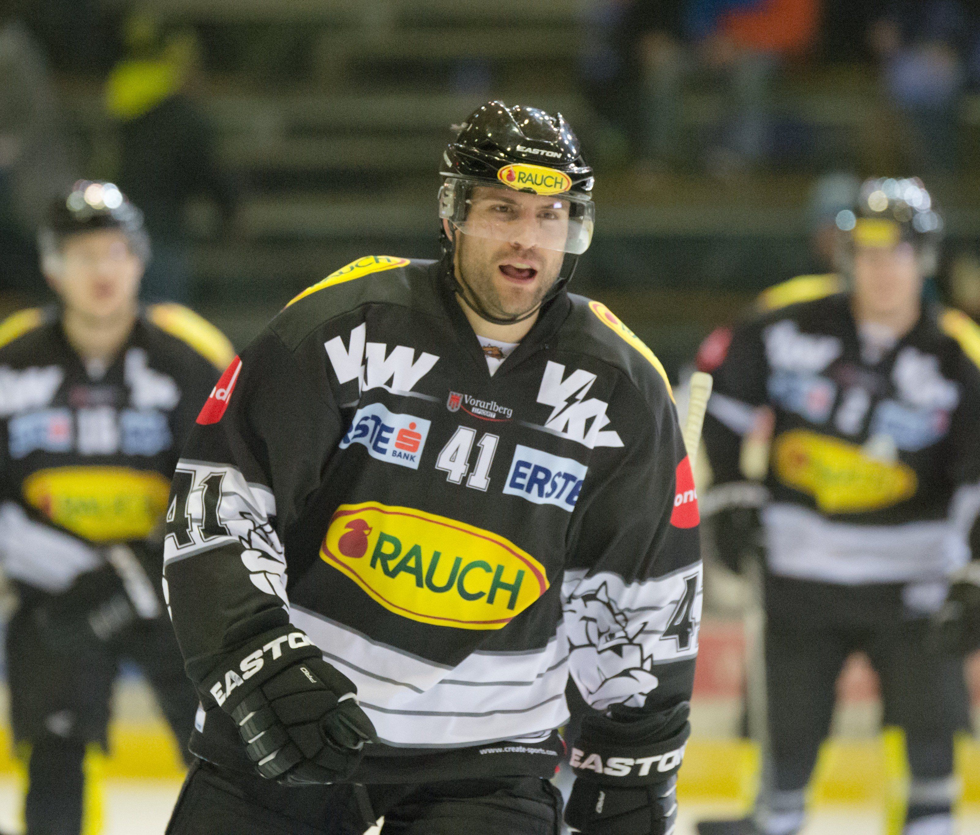 Dornbirn braucht klaren Sieg undSchützenhilfe für die Play-offs. Dornbirn braucht klaren Sieg undSchützenhilfe für die Play-offs.