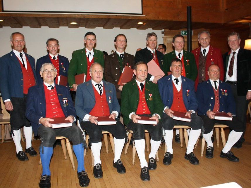 Verdiente Bregenzerwälder Musikanten wurden für ihren Einsatz ausgezeichnet Verdiente Bregenzerwälder Musikanten wurden für ihren Einsatz ausgezeichnet