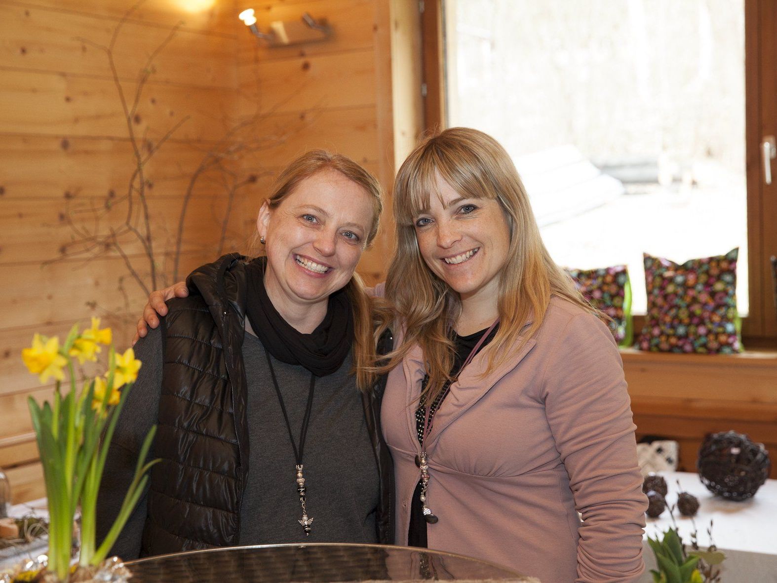 Sabine Pflüger (Ine-lia handmade) und Tanya Wachter Sabine Pflüger (Ine-lia handmade) und Tanya Wachter