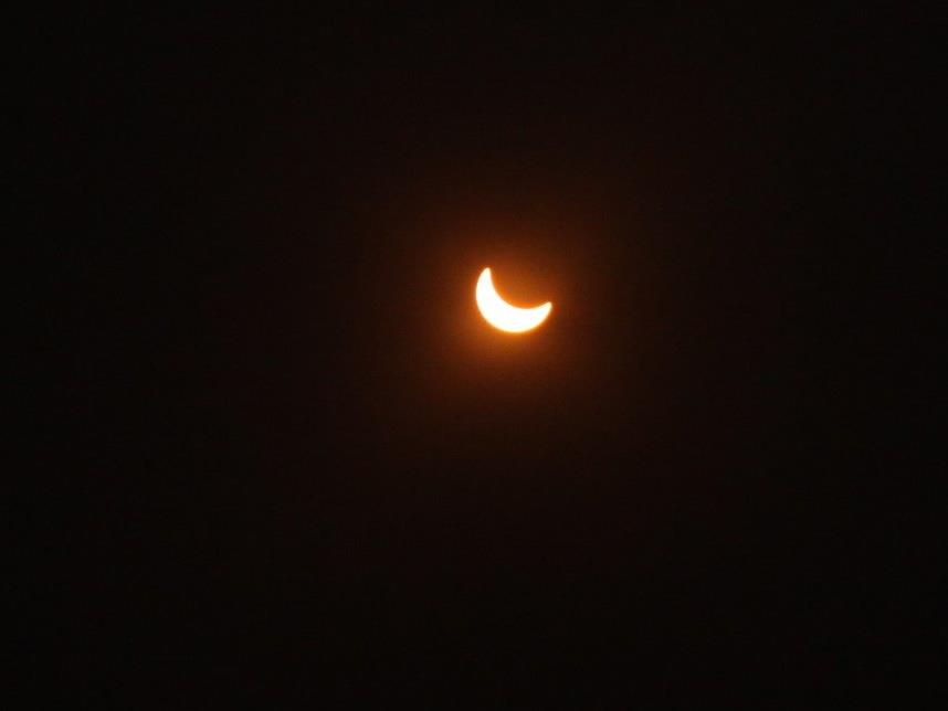 Sonnenfinsternis am 20. März 2015 - 10.25 Uhr - Foto in Fraxern aufgenommen.