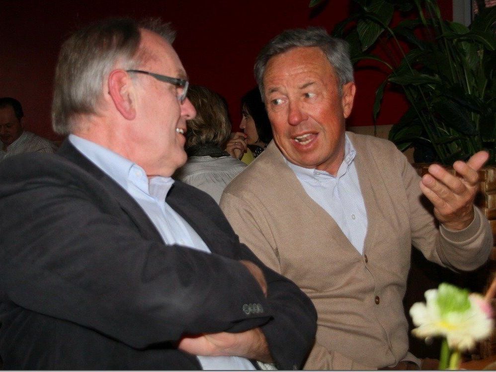 Altbürgermeister Hans Kohler und Alt-Vizebürgermeister Manfred Speckle zeigten sich im Smalltalk zufrieden mit dem Ergebnis. Altbürgermeister Hans Kohler und Alt-Vizebürgermeister Manfred Speckle zeigten sich im Smalltalk zufrieden mit dem Ergebnis.