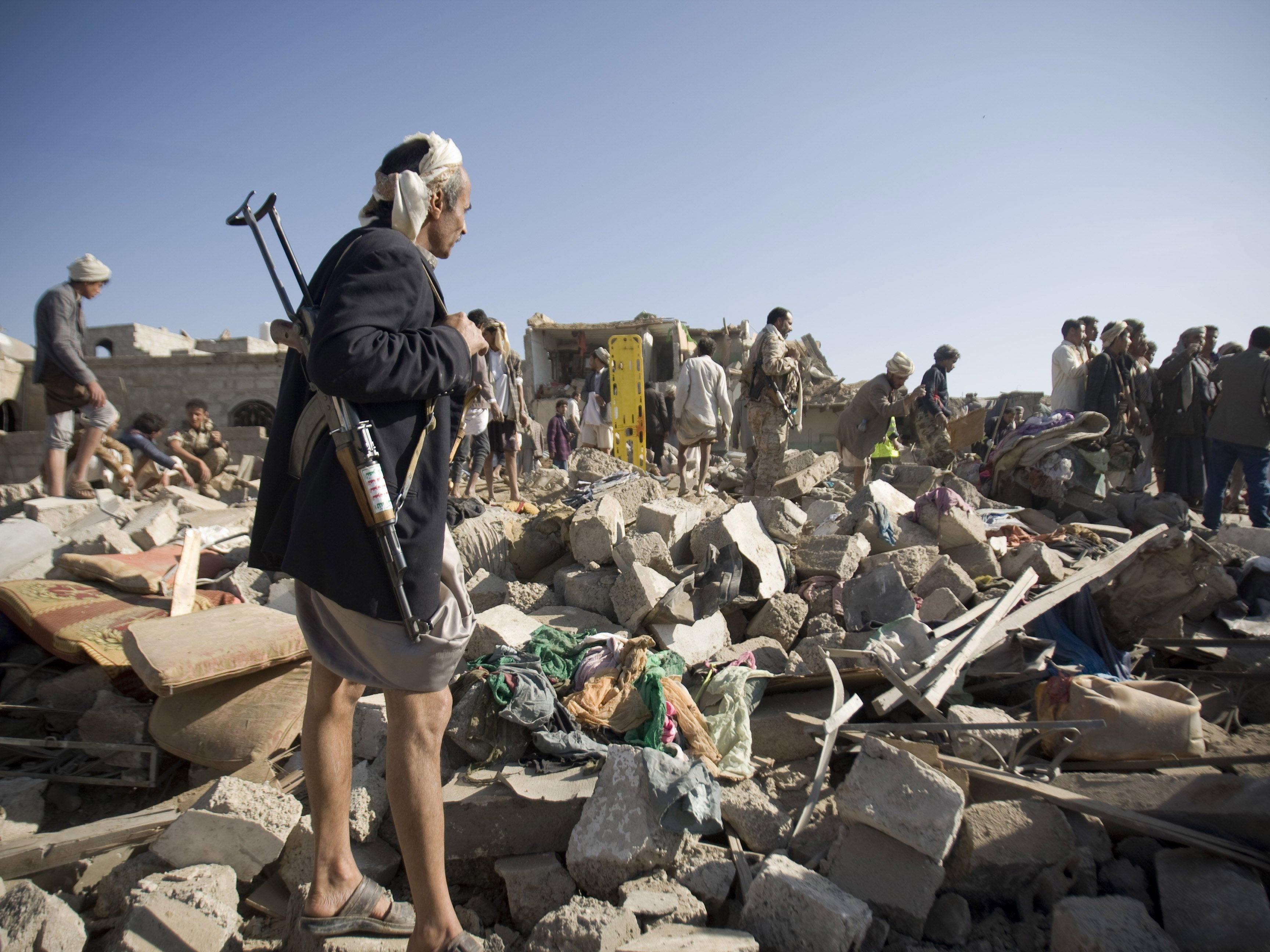 Jemen: Saudische Jets greifen Huthis an