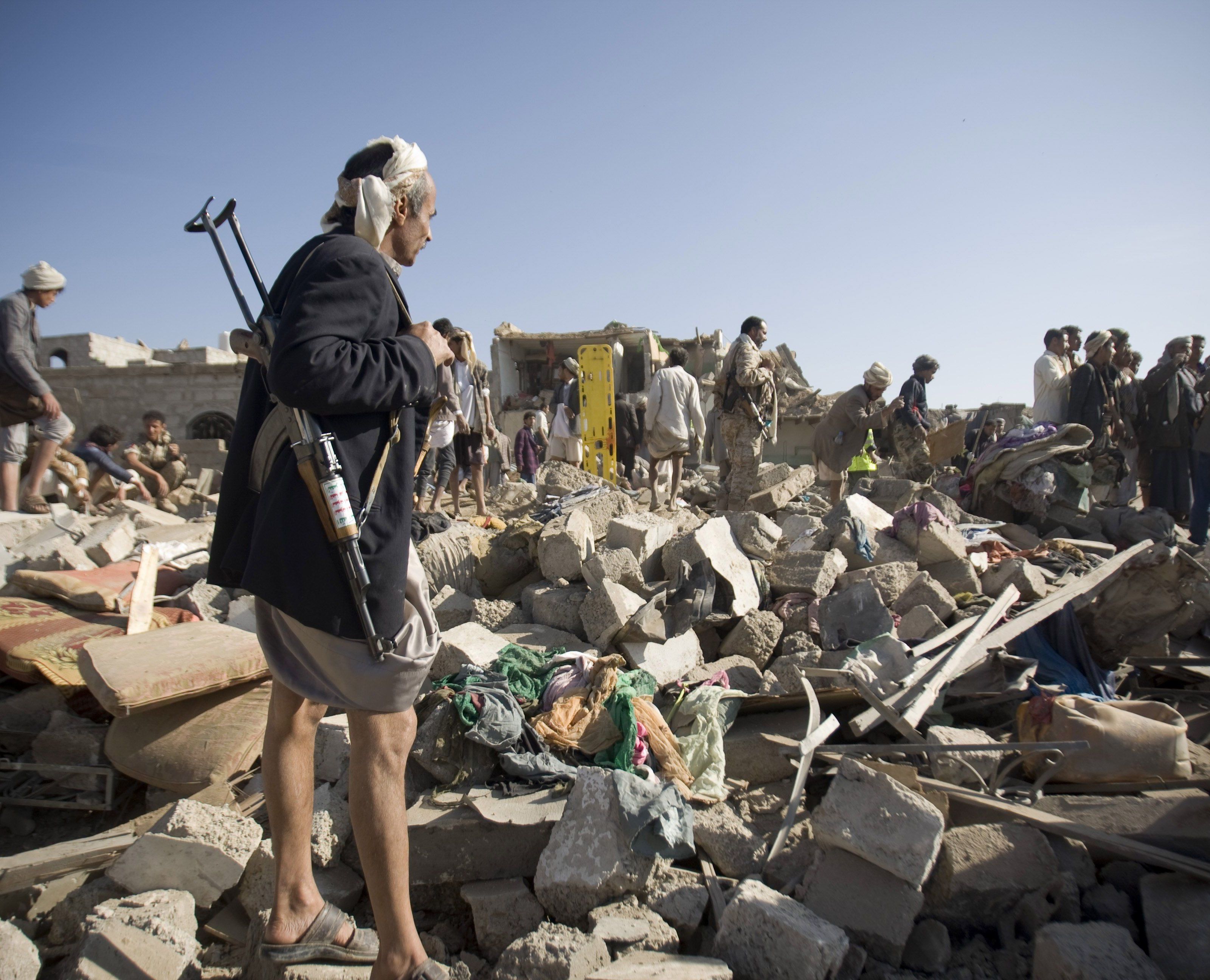 Jemen: Saudische Jets greifen Huthis an Jemen: Saudische Jets greifen Huthis an