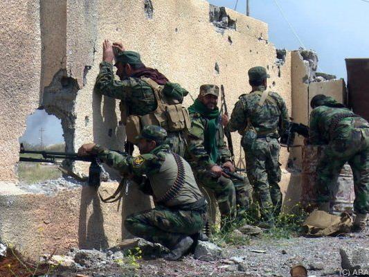Irakische Soldaten eroberten Tikrit vom IS zurück