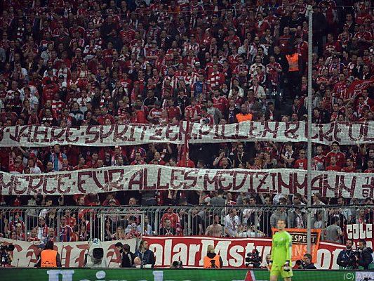 Bayern-Fans dankten bereits dem "Medizinmann" Bayern-Fans dankten bereits dem "Medizinmann"