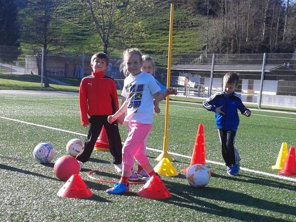 Die Bewegungsschule des FC Hittisau kommt bei den Kids sehr gut an.