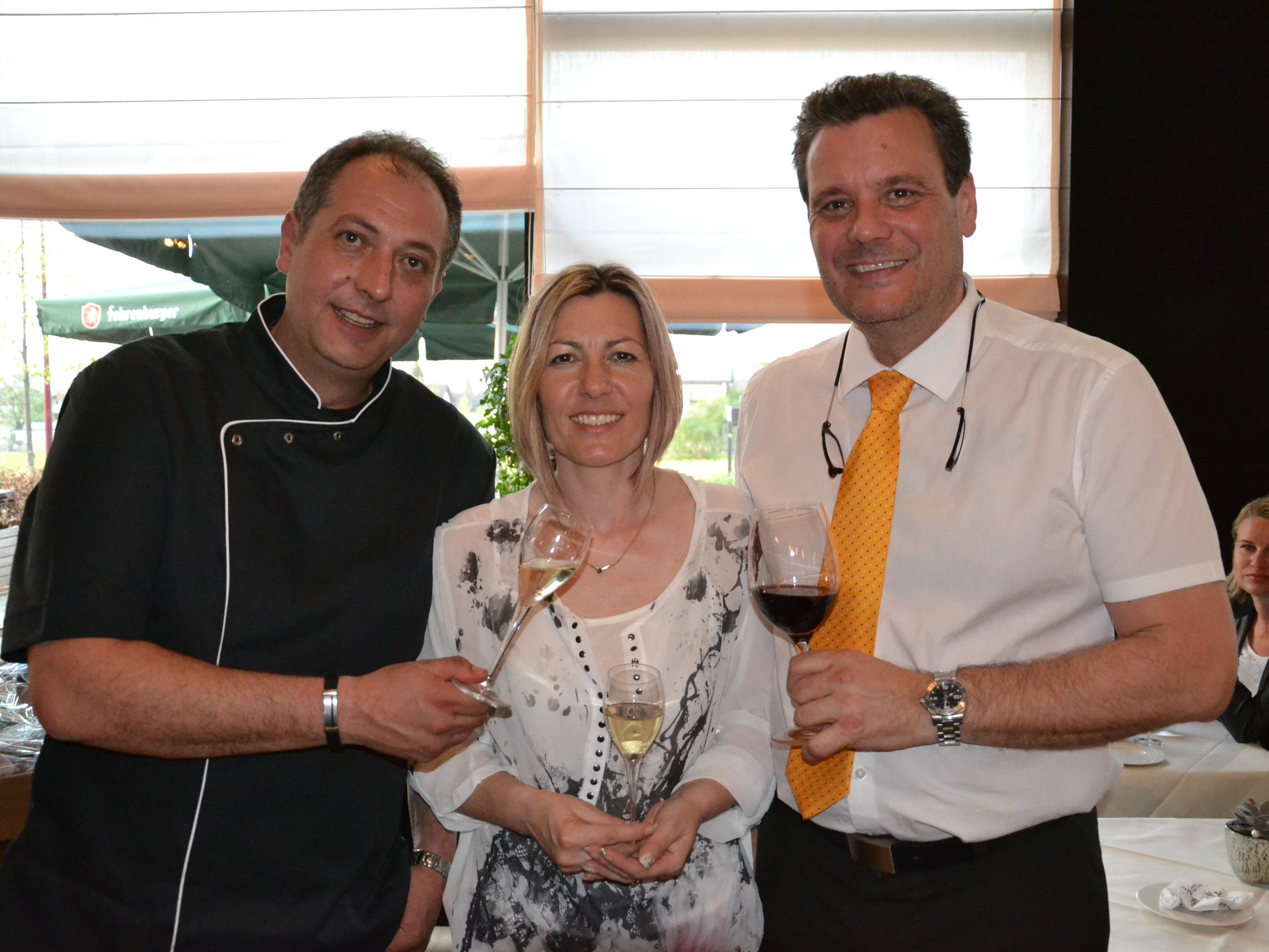 Neueröffnung am Garnmarkt: v.l. Christof und Daniela Zauner, Eric Wiederin (Hotel Am Garnmarkt) Neueröffnung am Garnmarkt: v.l. Christof und Daniela Zauner, Eric Wiederin (Hotel Am Garnmarkt)