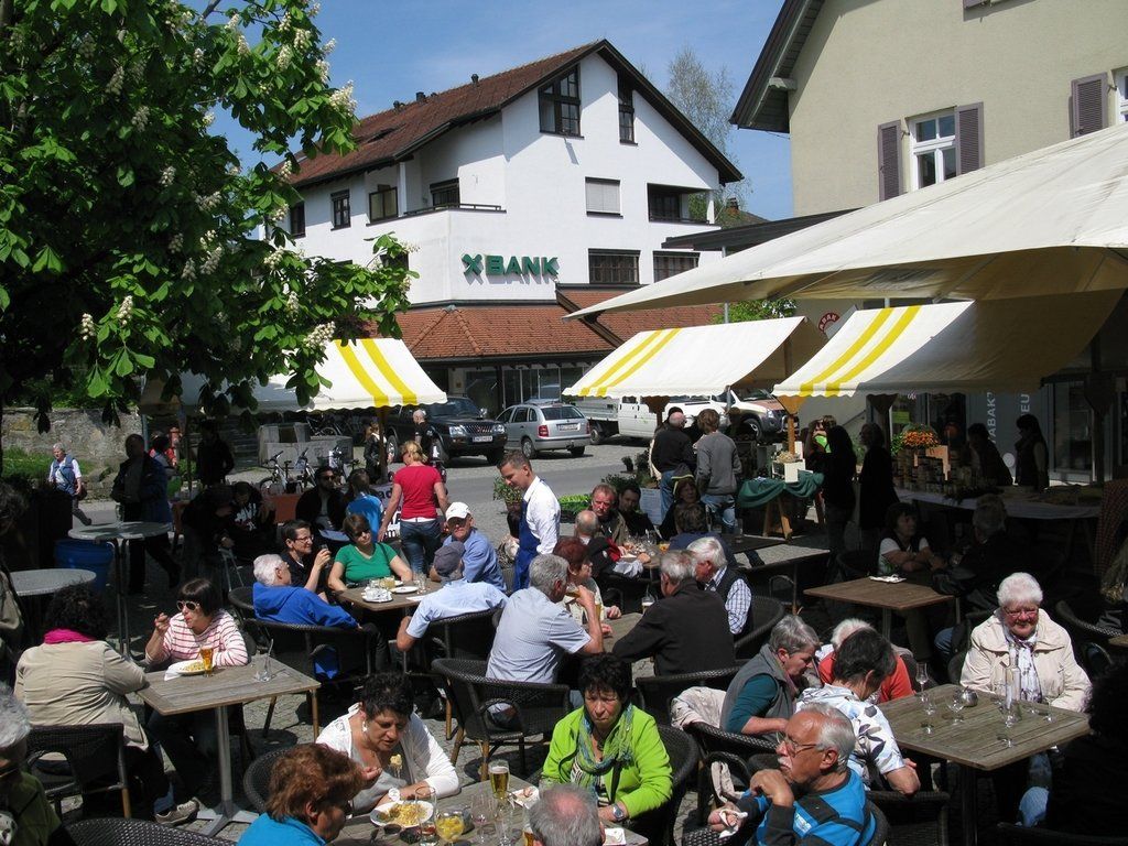 Reges Treiben auf dem Göfner Dorfmarkt Reges Treiben auf dem Göfner Dorfmarkt