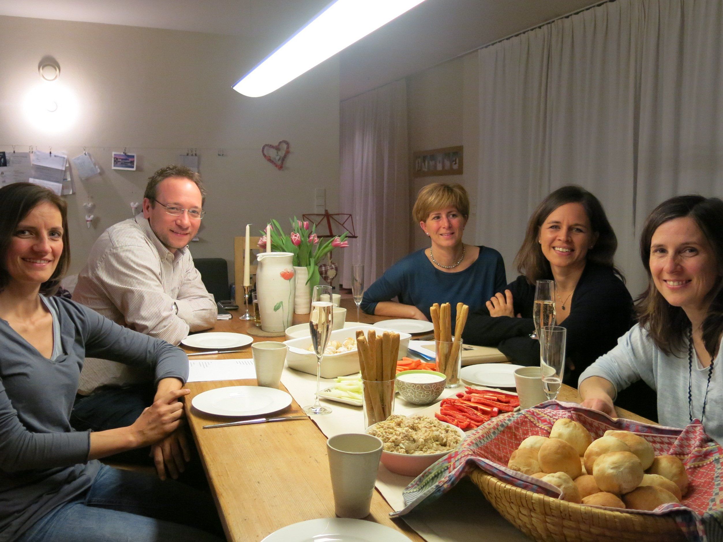 Schule einmal anders - bei der Vorstandssitzung rückten verschiedenste Themen in den Fokus. Schule einmal anders - bei der Vorstandssitzung rückten verschiedenste Themen in den Fokus.