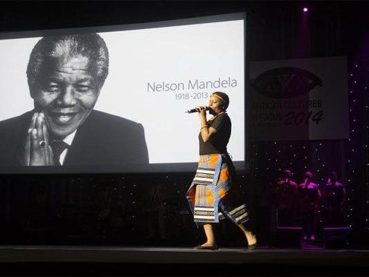 Großes Konzert zu Ehren von Nelson Mandela.