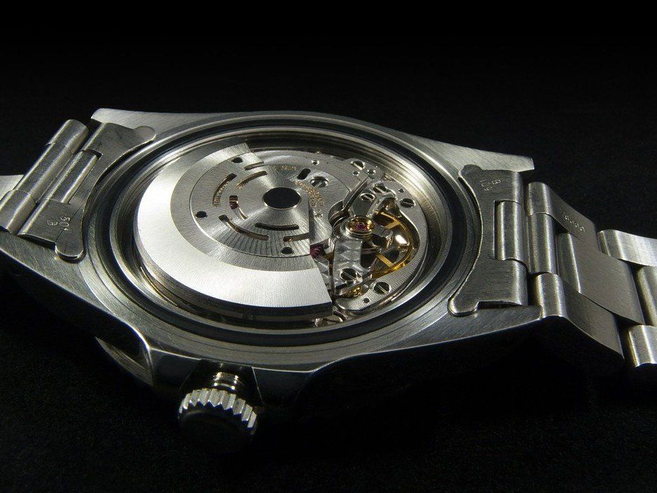 Ergebnis eines Praktikums: Eine Uhr, die Leben retten kann Ergebnis eines Praktikums: Eine Uhr, die Leben retten kann