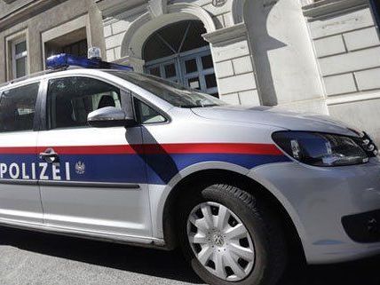 Die Polizei hat am Sonntag einen 16-Jährigen festgenommen. Die Polizei hat am Sonntag einen 16-Jährigen festgenommen.