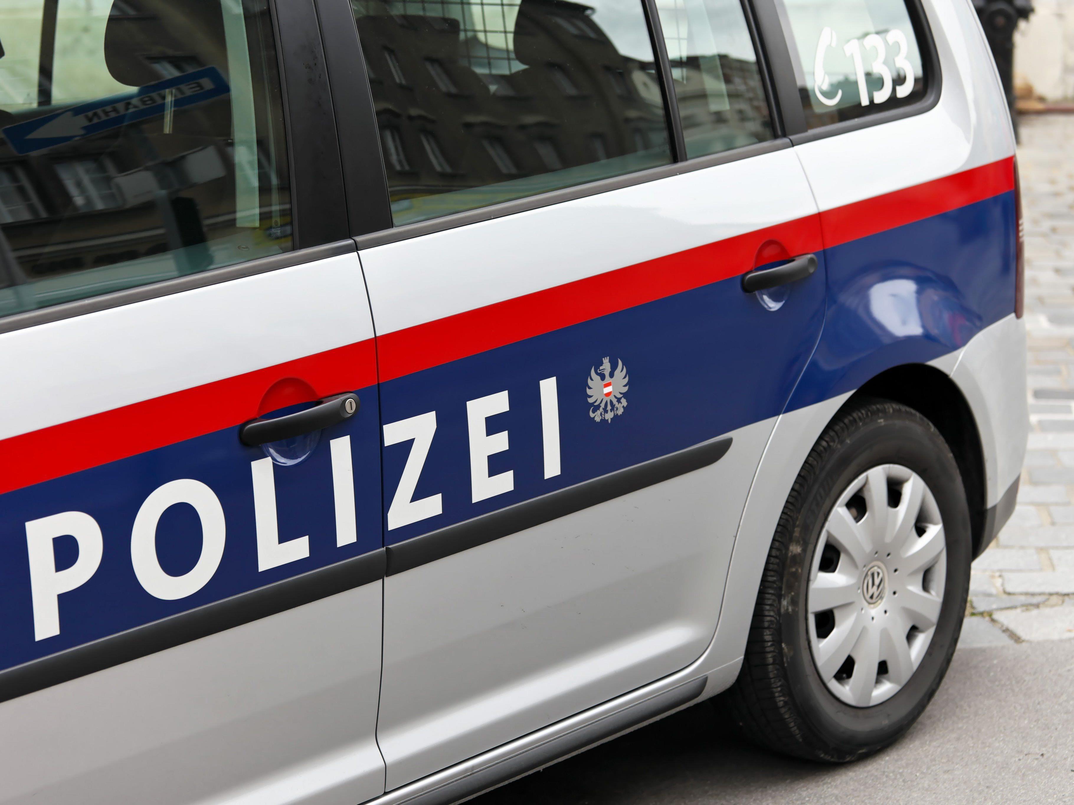 Fahrerflucht in Lustenau: Polizei bittet um Hinweise.