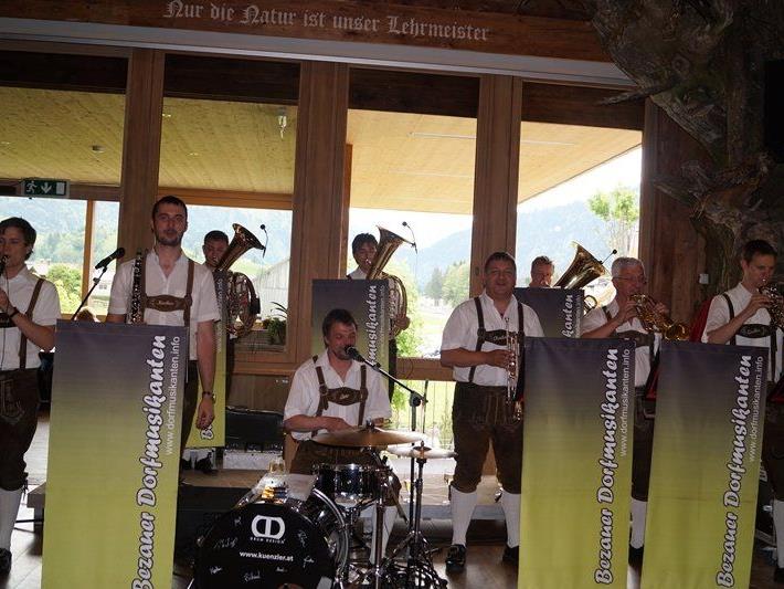 Die Bezauer Dorfmusikanten