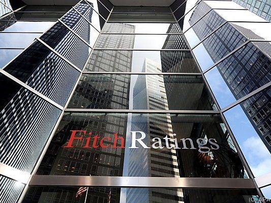Ratingagentur Fitch stuft zahlreiche Banken her Ratingagentur Fitch stuft zahlreiche Banken her
