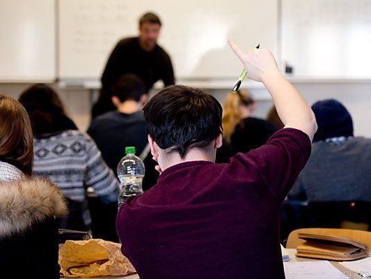 Schüler vermissen Tipps und Hilfe bei der Berufswahl Schüler vermissen Tipps und Hilfe bei der Berufswahl