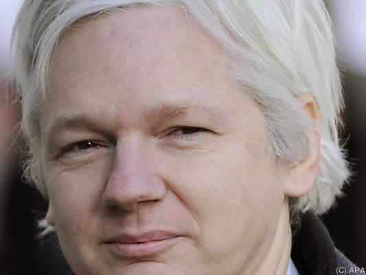 Assange lebt in Ecuadors Botschaft in London Assange lebt in Ecuadors Botschaft in London